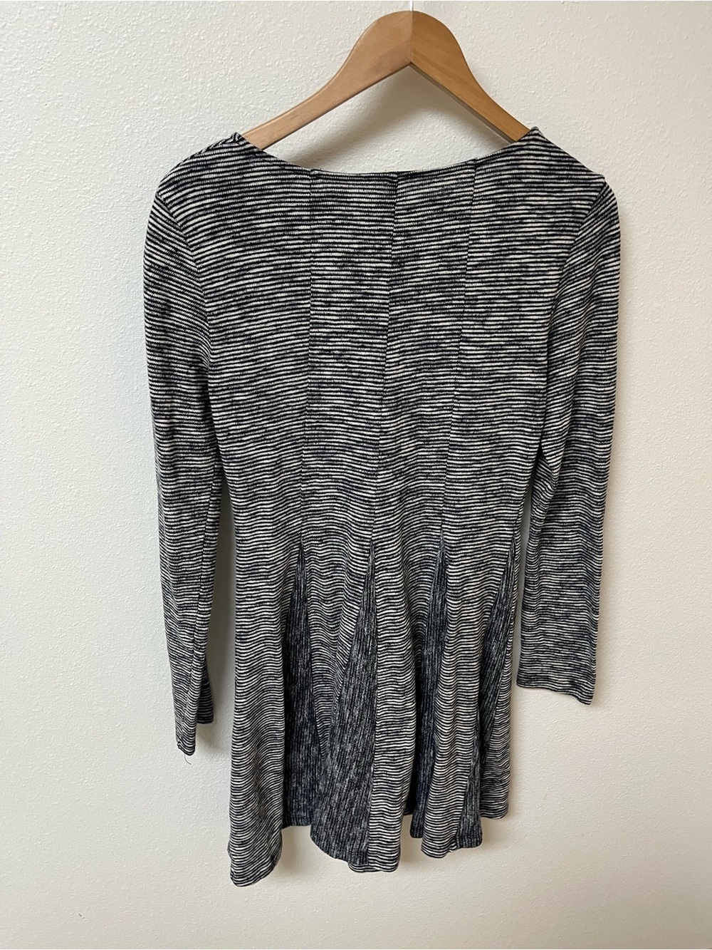 Mystree Long Sleeve navy and cream Striped Fit & Flare Dress women’s size M - Picture 2 of 4